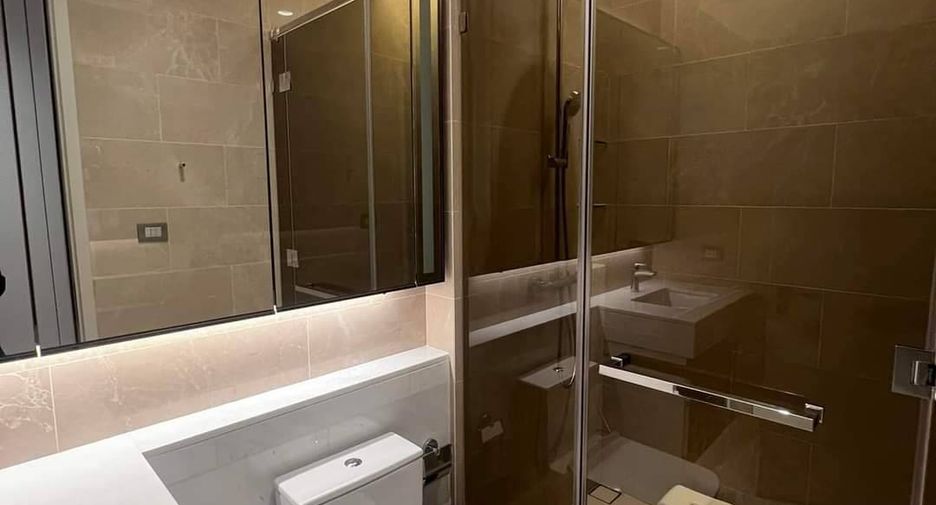 For sale 2 bedrooms condo in Pathum Wan, Bangkok