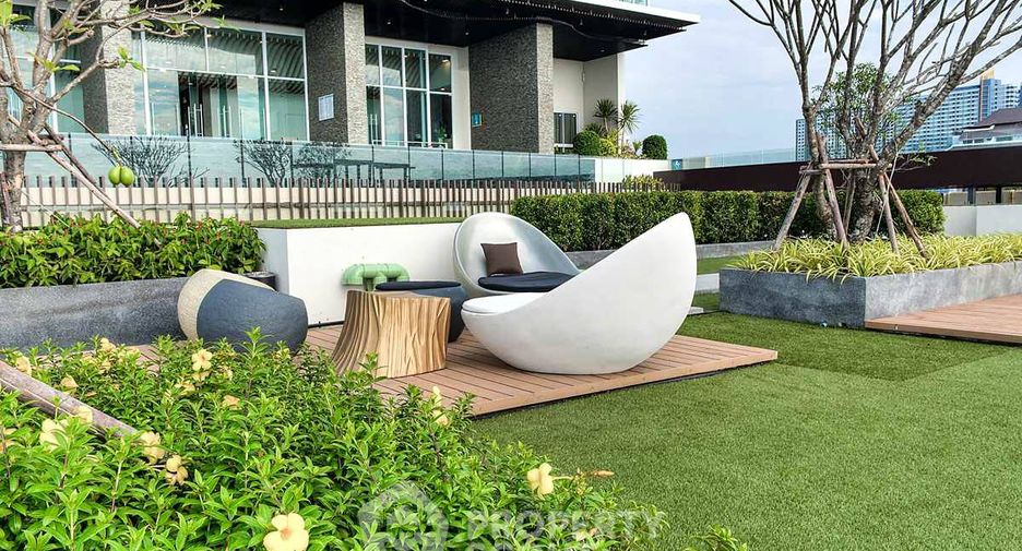 For sale 3 bedrooms condo in Jomtien, Pattaya