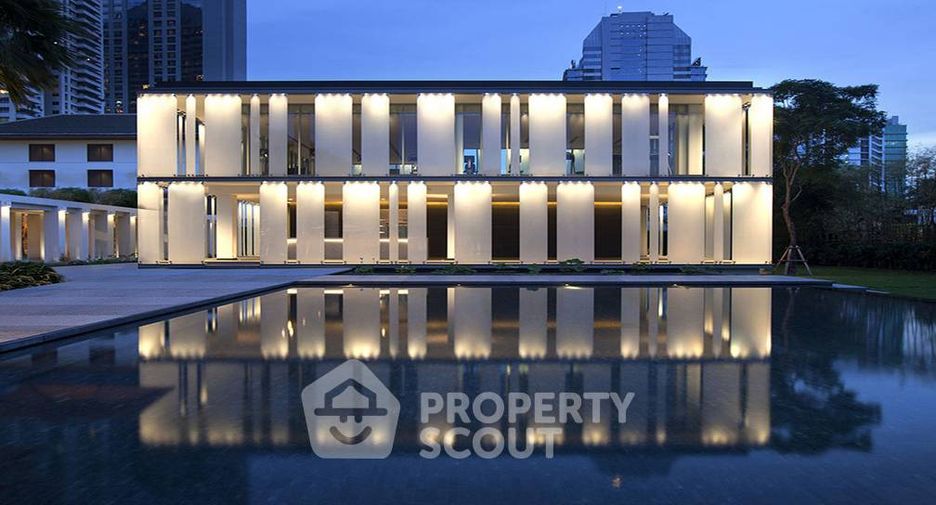 For sale 3 bedrooms condo in Sathon, Bangkok