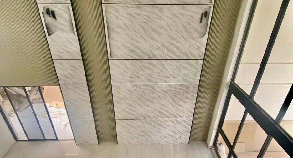 For sale 3 bedrooms townhouse in Yan Nawa, Bangkok