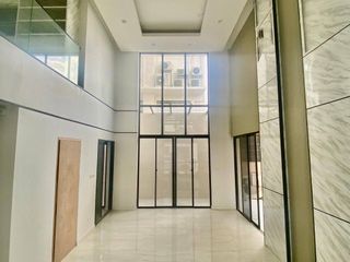 For sale 3 bedrooms townhouse in Yan Nawa, Bangkok