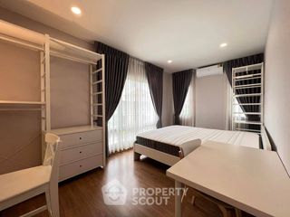 For rent and for sale 4 bedrooms house in Khlong Sam Wa, Bangkok