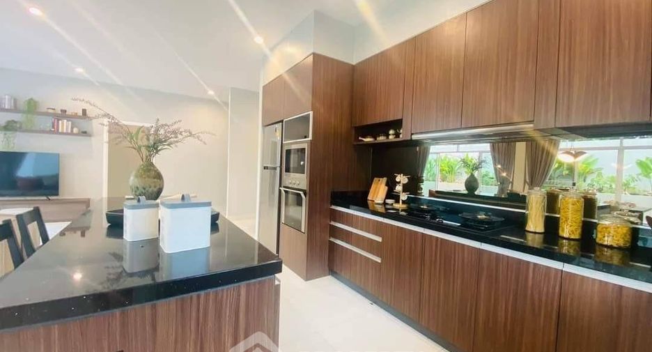 For sale 3 bedrooms house in East Pattaya, Pattaya
