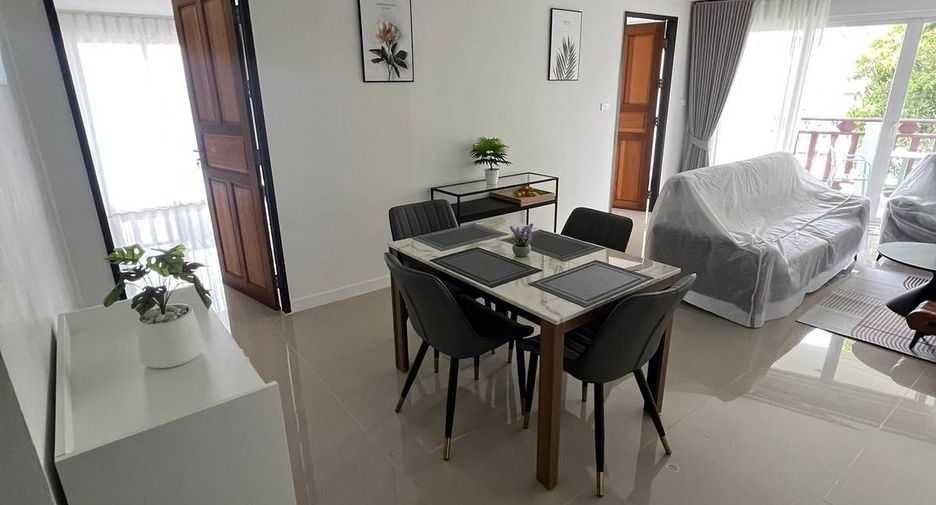 For rent 3 ベッドルーム condo in Pratumnak, Pattaya