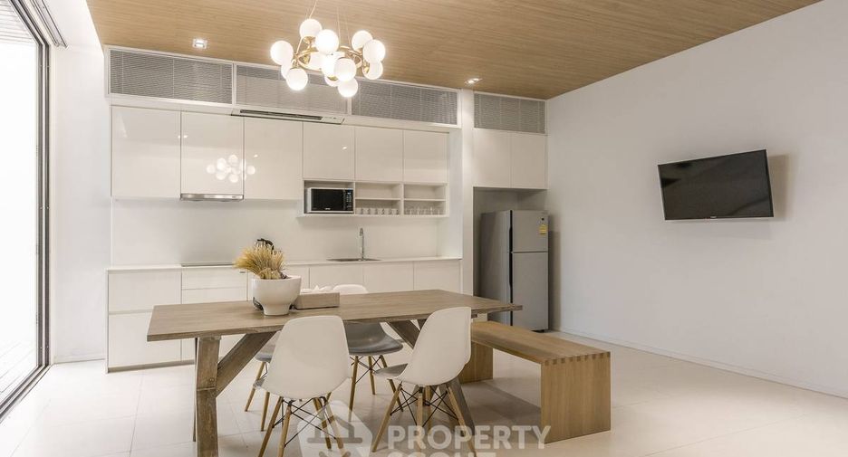 For rent 3 bedrooms condo in Jomtien, Pattaya