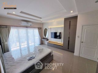 Haus zur Miete mit 4 Zimmer in Bang Lamung, Chonburi