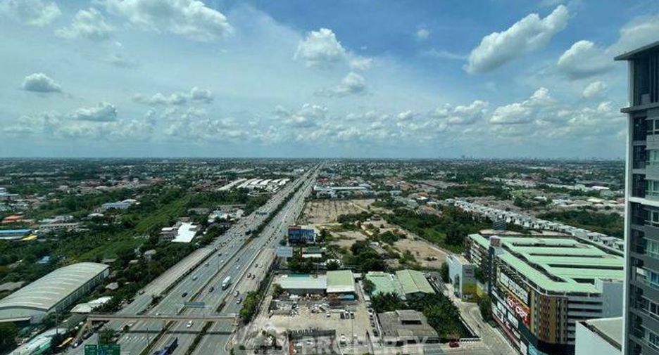 For rent 2 bedrooms condo in Bang Khae, Bangkok