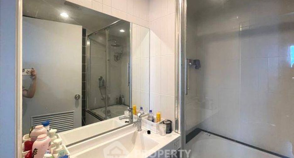 For rent 2 bedrooms condo in Bang Khae, Bangkok