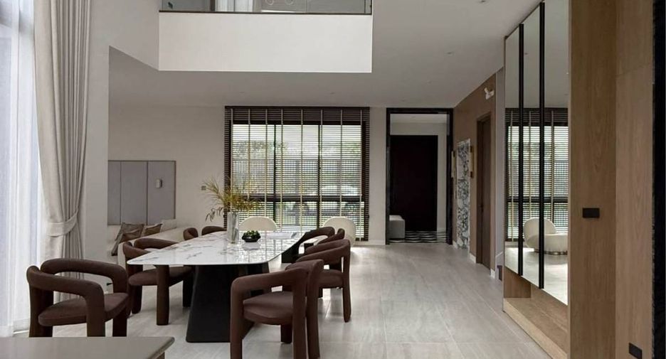 For rent 3 bedrooms house in Bang Kapi, Bangkok