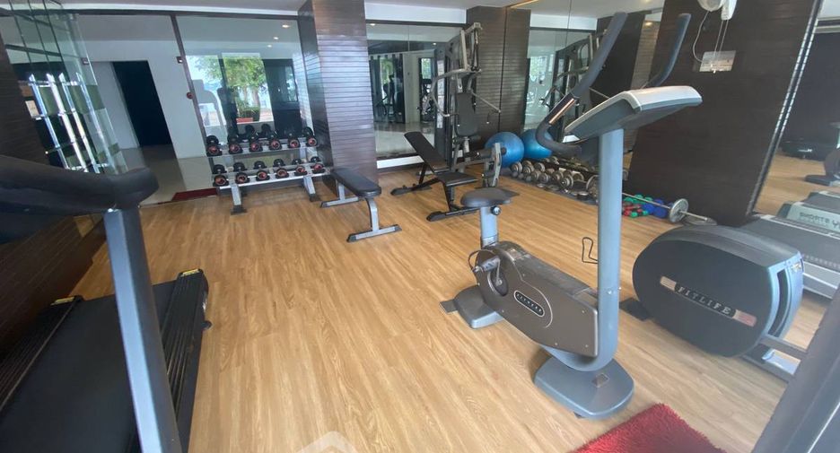 Condo en alquiler de 2 habitaciones en Si Racha, Chonburi