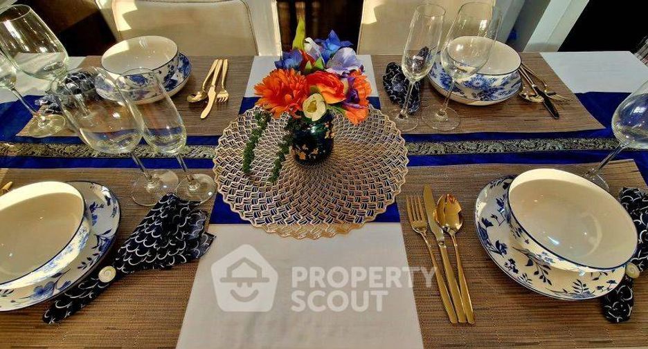 Condo en alquiler de 2 habitaciones en Si Racha, Chonburi