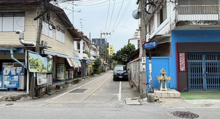 For sale studio condo in Mueang Nonthaburi, Nonthaburi