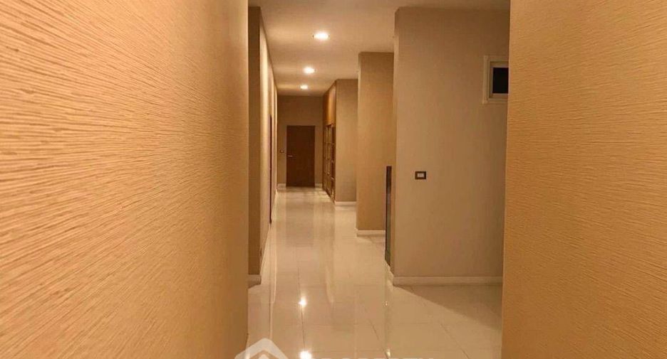 For rent 9 bedrooms house in Bang Phli, Samut Prakan