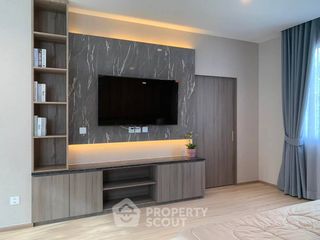For rent 4 bedrooms house in Saphan Sung, Bangkok