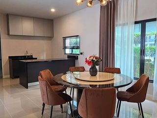 For rent 5 bedrooms house in Bang Kapi, Bangkok