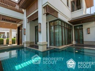 Haus zur Miete mit 4 Zimmer in Yan Nawa, Bangkok
