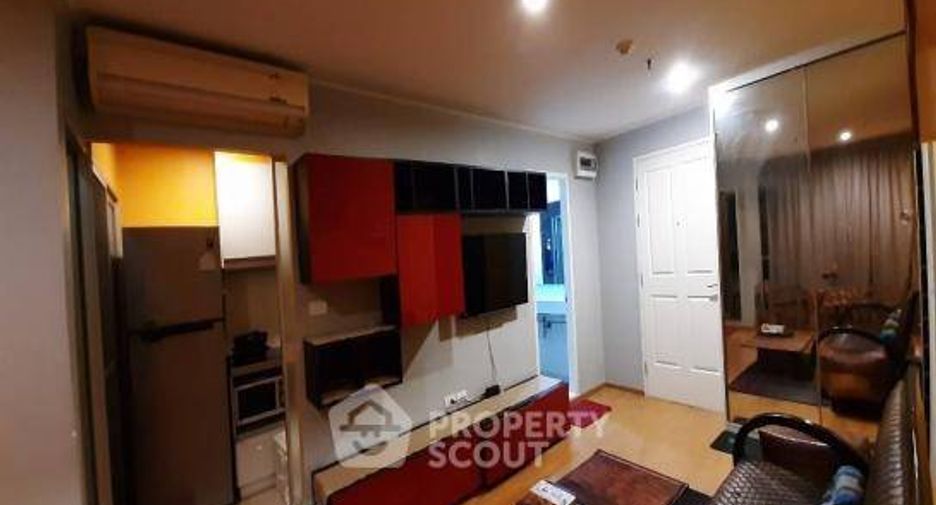 For rent 2 bedrooms condo in Watthana, Bangkok