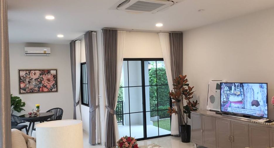 For rent 4 bedrooms house in Saphan Sung, Bangkok