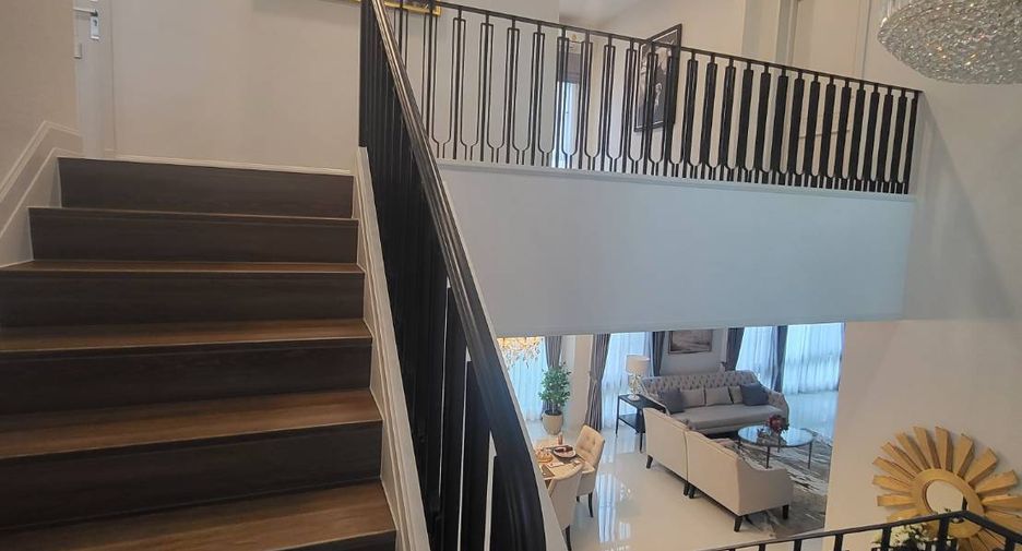 For rent 4 bedrooms house in Saphan Sung, Bangkok