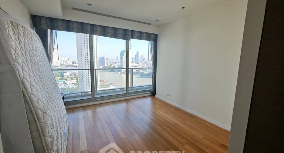 Condo en alquiler de 3 habitaciones en Sathon, Bangkok