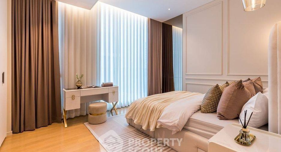 For rent 2 bedrooms condo in Pathum Wan, Bangkok