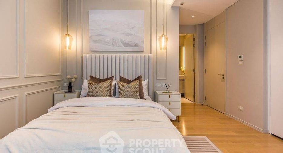 For rent 2 bedrooms condo in Pathum Wan, Bangkok