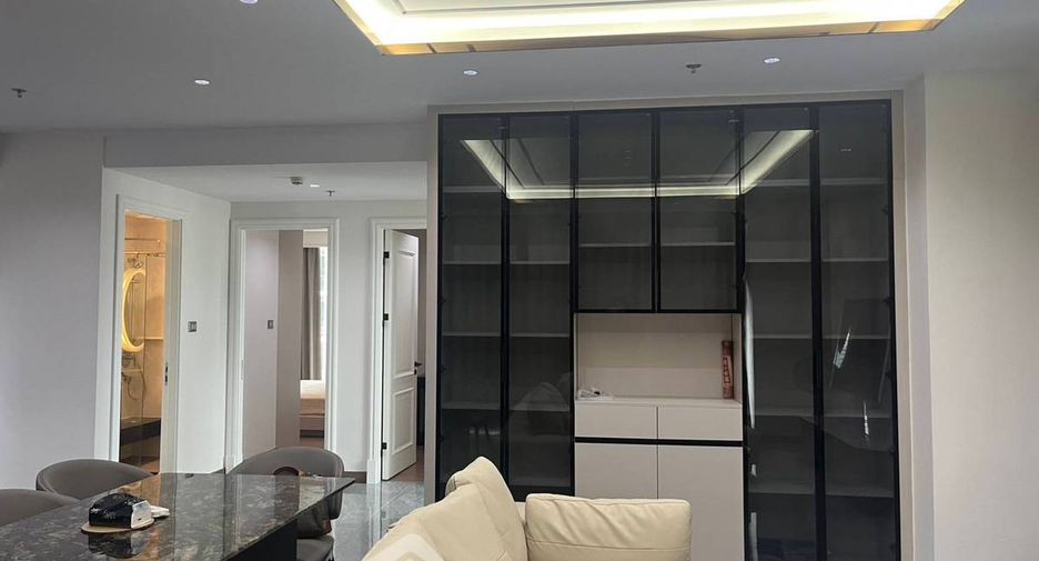 For rent 3 bedrooms condo in Watthana, Bangkok