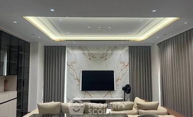 For rent 3 bedrooms condo in Watthana, Bangkok