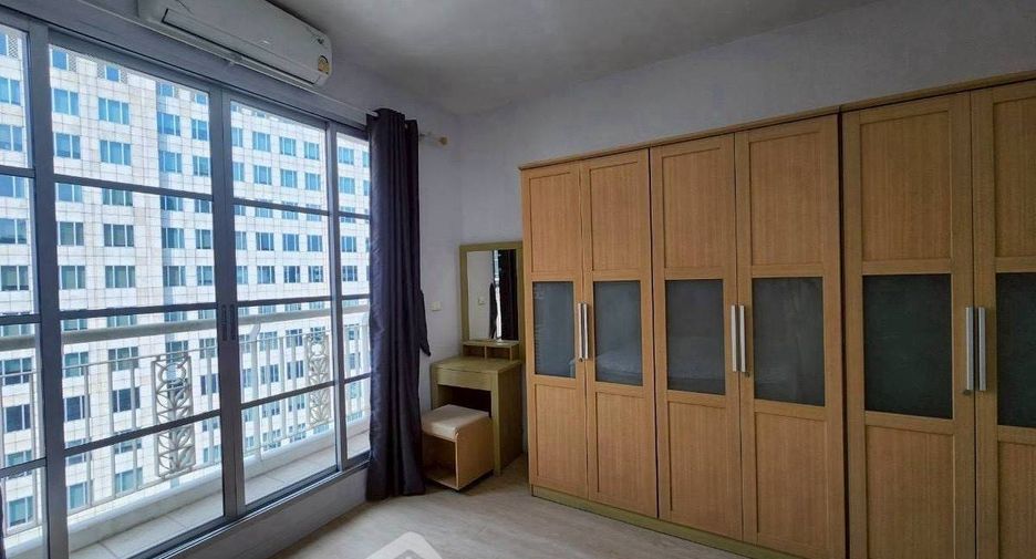 Wohnung zur Miete mit 3 Zimmer in Khlong Toei, Bangkok