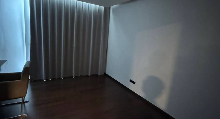 For rent 2 bedrooms condo in Sathon, Bangkok