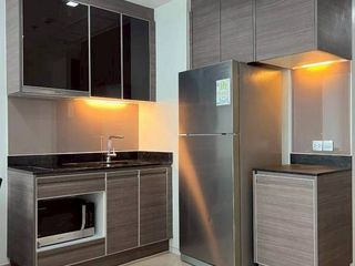 À louer 1 chambre condo à Khlong Toei, Bangkok