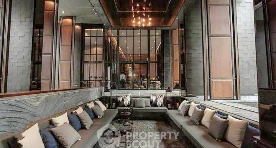 For rent 2 bedrooms condo in Khlong Toei, Bangkok