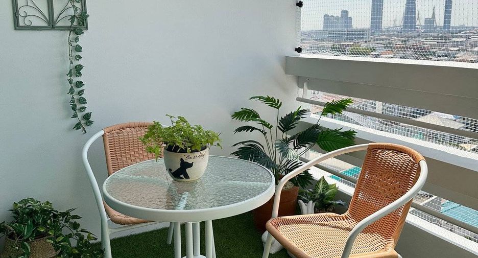Wohnung zur Miete mit 2 Zimmer in Yan Nawa, Bangkok