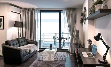 For rent 2 ベッドルーム condo in Khlong San, Bangkok