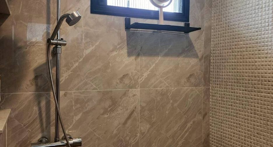 For rent 3 ベッドルーム townhouse in Yan Nawa, Bangkok