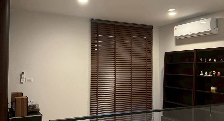 For rent 3 ベッドルーム townhouse in Yan Nawa, Bangkok