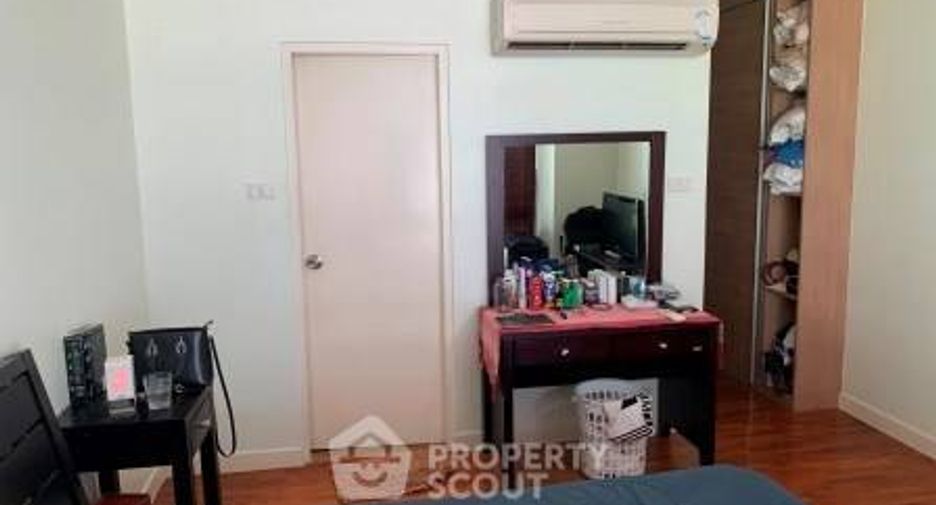Condo en alquiler de 1 habitaciones en Khlong Toei, Bangkok