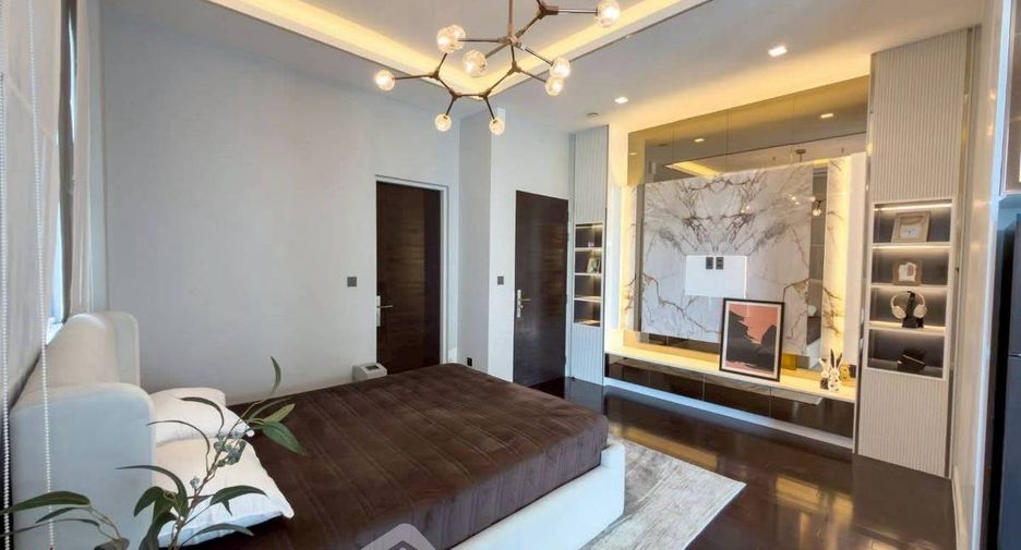 For rent 4 bedrooms house in Saphan Sung, Bangkok