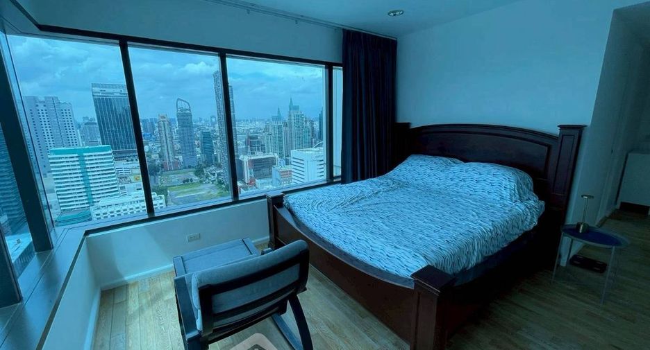 For rent 2 bedrooms condo in Pathum Wan, Bangkok