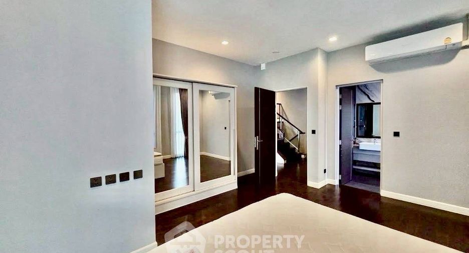 For rent 4 bedrooms house in Suan Luang, Bangkok