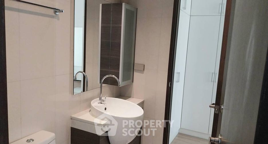 For rent 1 bed condo in Watthana, Bangkok