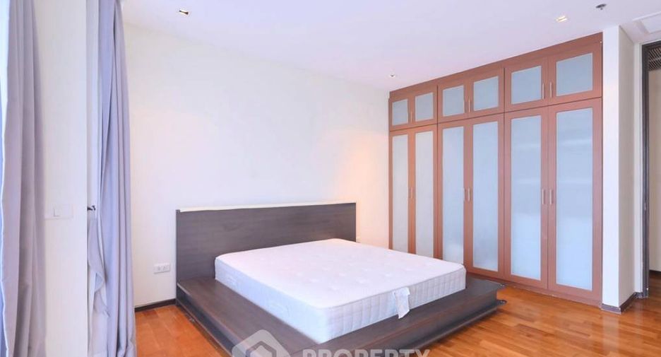 For rent 3 ベッドルーム condo in Khlong Toei, Bangkok