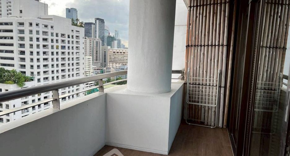 Wohnung zur Miete mit 3 Zimmer in Watthana, Bangkok