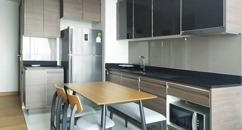 For rent 2 bedrooms condo in Khlong Toei, Bangkok