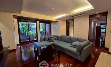 Condo en alquiler de 3 habitaciones en Yan Nawa, Bangkok