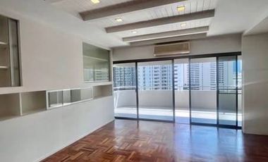 Condo en alquiler de 3 habitaciones en Watthana, Bangkok