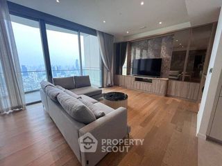 For rent 3 ベッドルーム condo in Khlong San, Bangkok