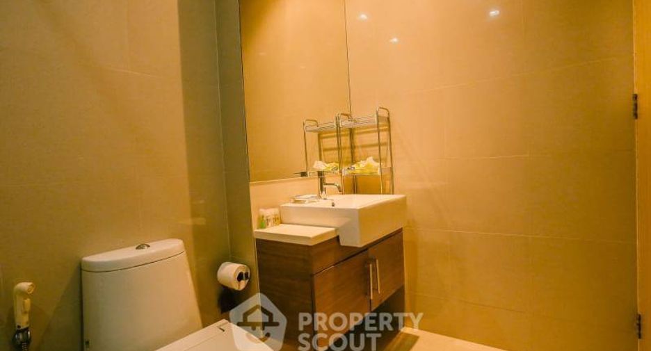 For rent 1 bed condo in Khlong Toei, Bangkok