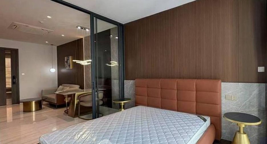 For rent 1 bed condo in Sathon, Bangkok