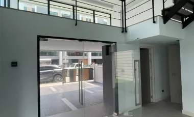 出租 办公室 在 Saphan Sung, 曼谷